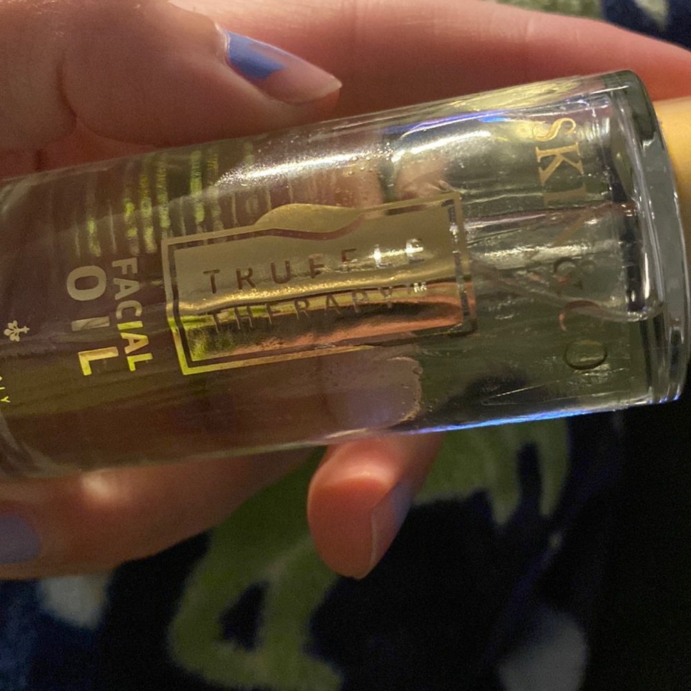 Truffle therapy facial oil